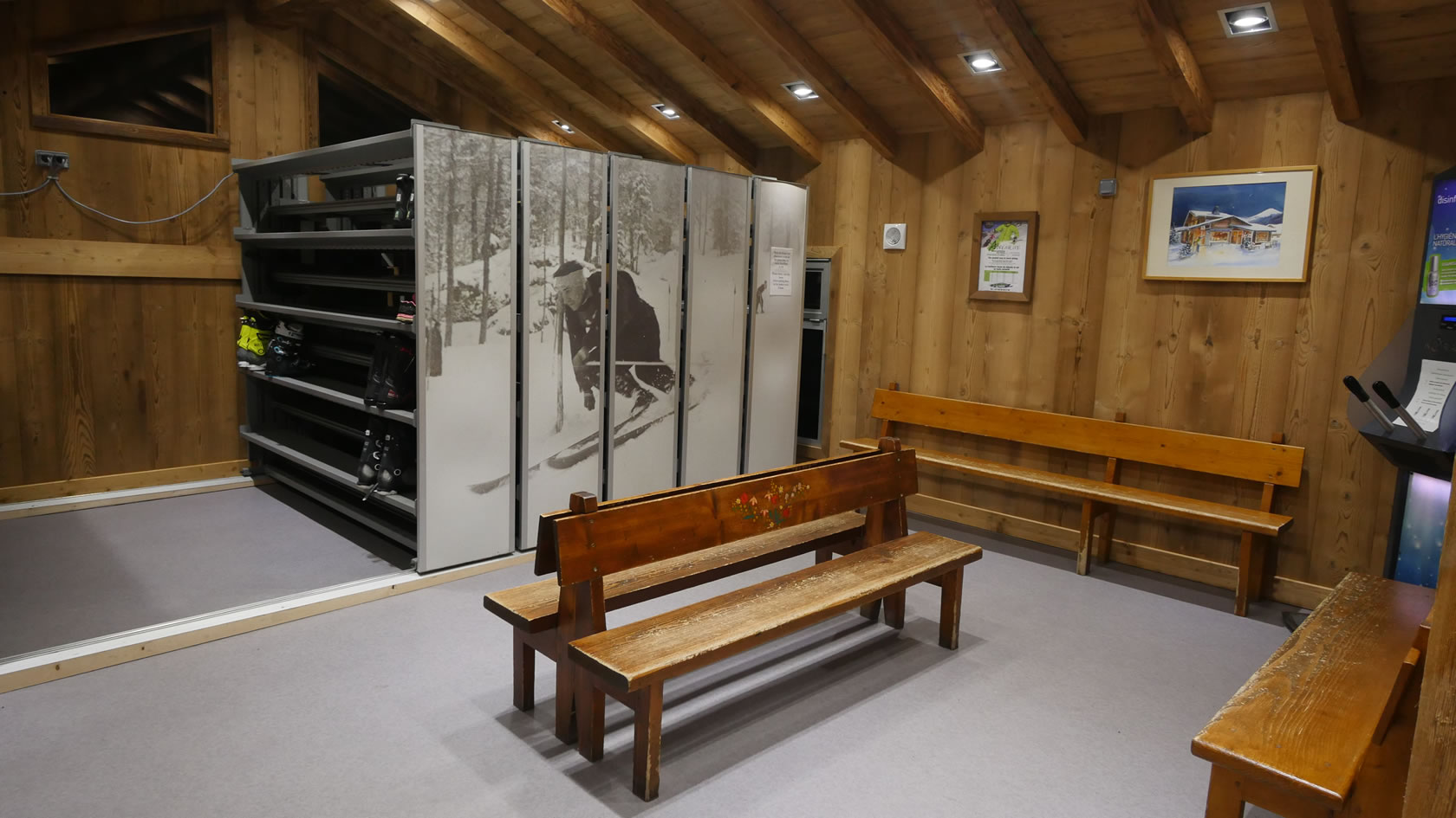 location-ski-rental-morzine-596 Ski Storage